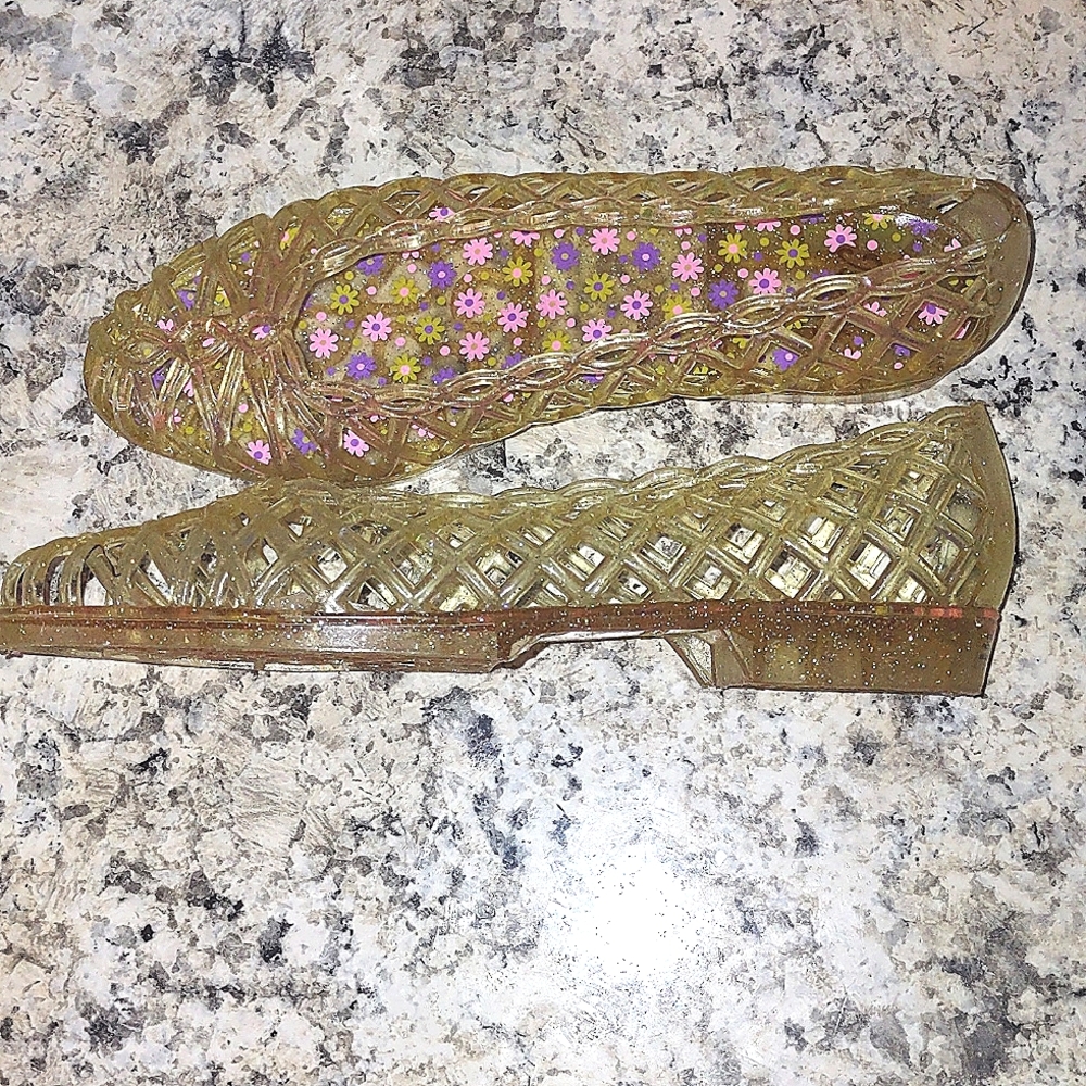 Islander, floral glitter, 80s jelly sandles, size 4